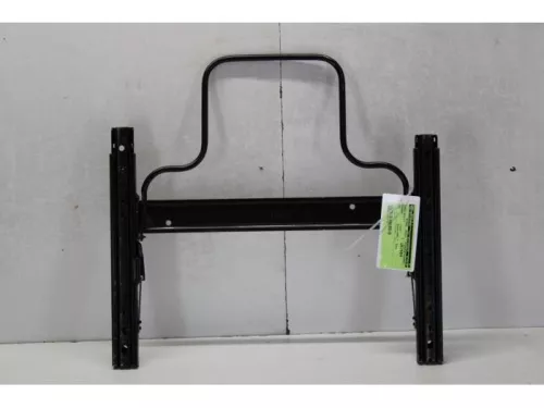 Stoel Rails links-7880144 (13025354)