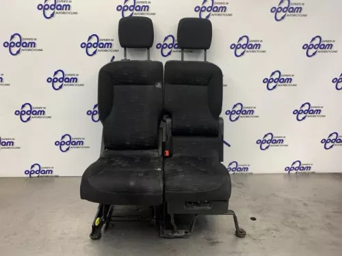 Stoel rechts-8188469 (21048305)