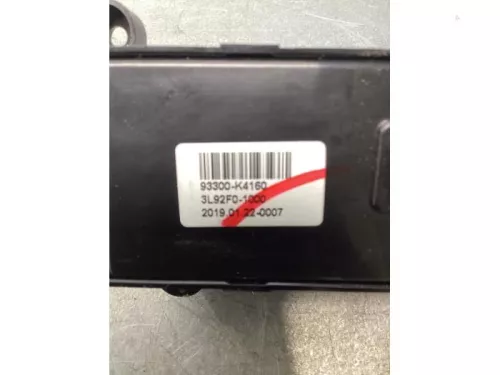 Stoelverwarmings Schakelaar-7923039 (18093901)