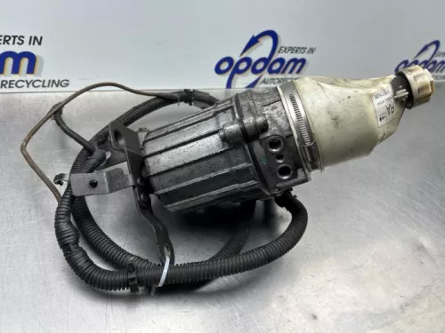 Stuurbekrachtiging Pomp-8174298 (22253194)