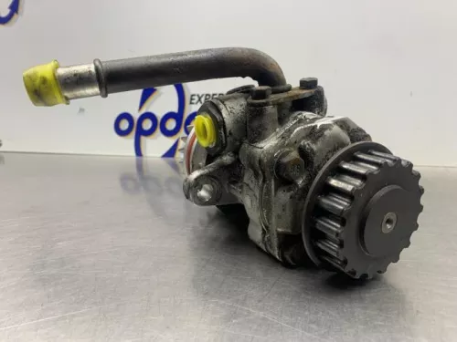 Stuurbekrachtiging Pomp-8310699
