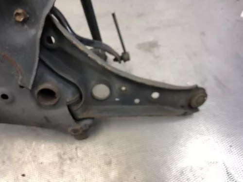 Subframe-7870135 (18820154)