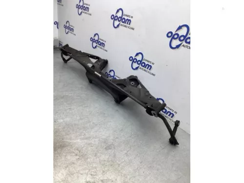 Subframe-7989275 (18560678)