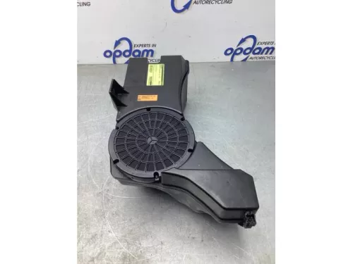 Subwoofer-8162486