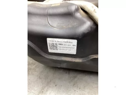 Tank-8125597 (19912029)