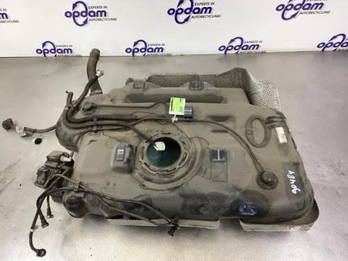 Tank-8160979