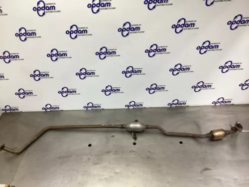 Uitlaat Middendemper-8139102