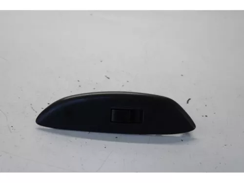 Veiligheidsgordel links-voor-7620493 (13261613)