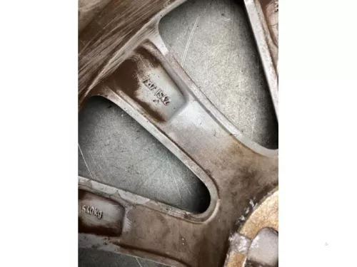 Velg-7939413 (19249281)