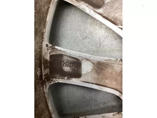 Velg-7939413 (19249281)