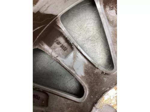 Velg-7939413 (19249281)