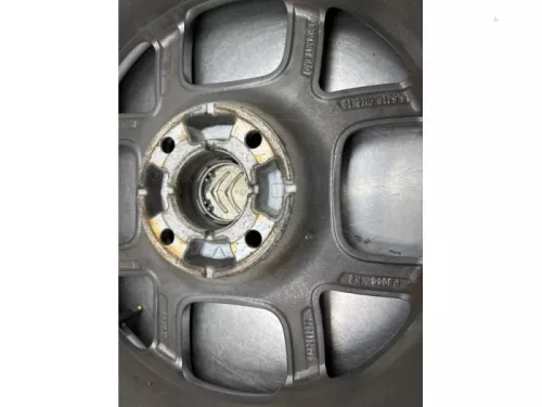 Velg-8228052 (21847041)