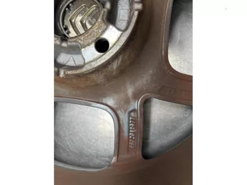 Velg-8228052 (21847044)