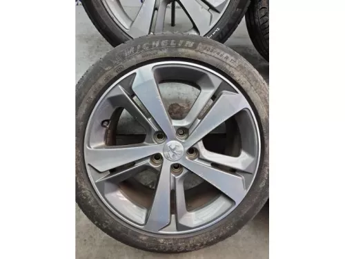Velgen set + banden-8197799 (22678888)