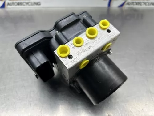 ABS Pomp-8246769 (21860151)