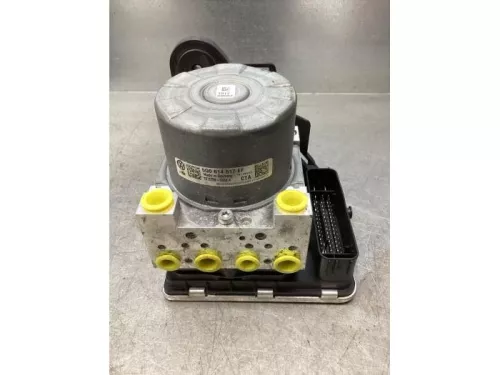 ABS Pomp-7086607