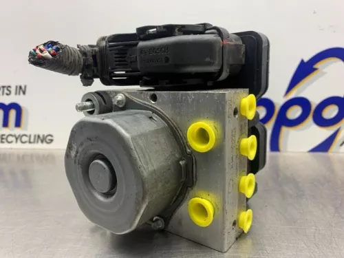 ABS Pomp-8303821