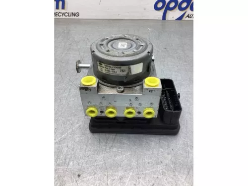 ABS Pomp-8135451