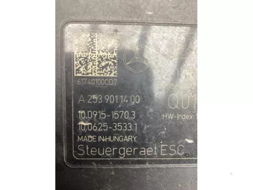 ABS Pomp-7925943 (18587927)