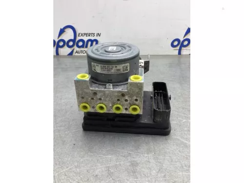 ABS Pomp-7925943 (18587927)