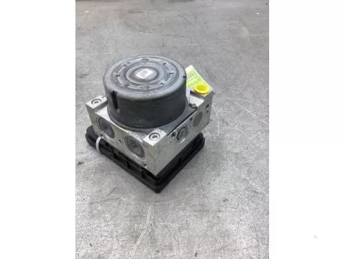 ABS Pomp-7916586 (21949939)