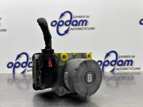ABS Pomp-8264459 (21852341)