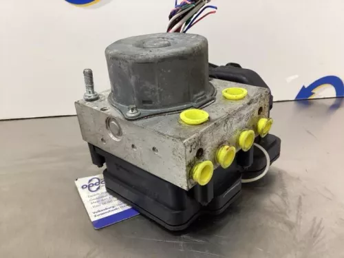 ABS Pomp-7877083 (15521369)