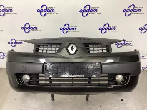Voorbumper-8274868 (21856811)