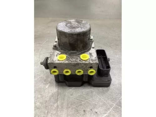 ABS Pomp-5904355