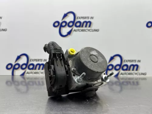 ABS Pomp-8228325