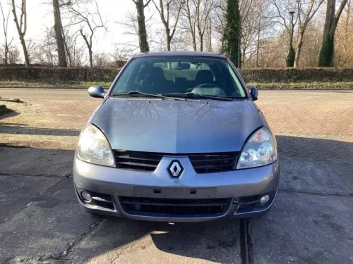 Voorbumper-7992334 (18510345)