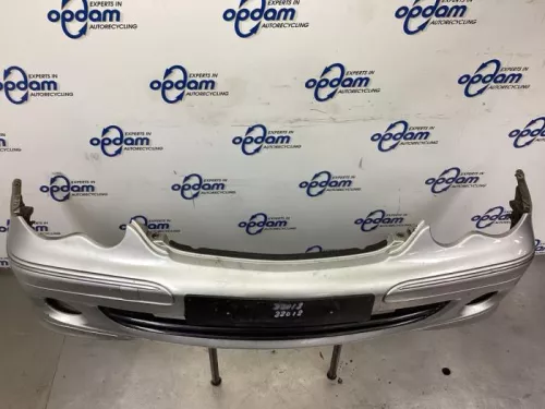 Voorbumper-8027768 (18503903)