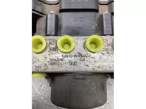 ABS Pomp-8255626 (21713858)