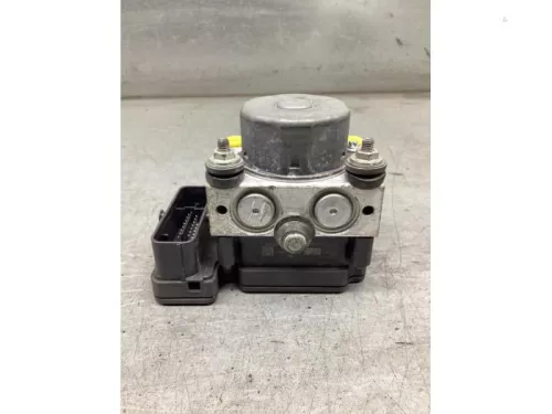 ABS Pomp-8255626 (21713858)