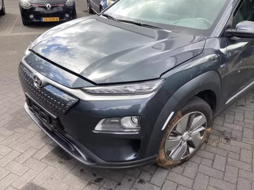 Voorkop compleet-7821815 (16947413)