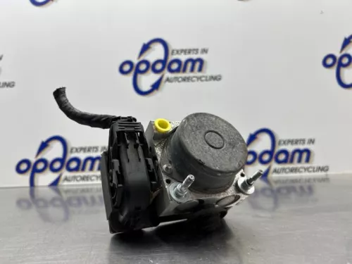 ABS Pomp-8271193 (22110286)