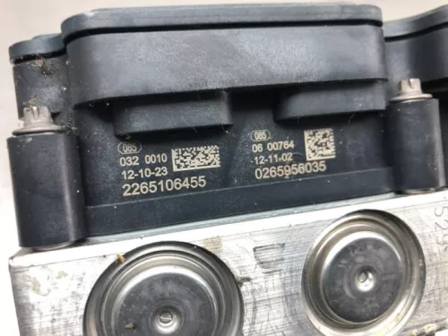 ABS Pomp-8163001 (20386779)
