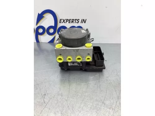ABS Pomp-7087661