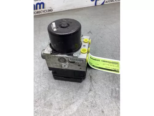 ABS Pomp-8291253 (22279580)