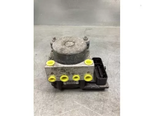 ABS Pomp-8208380 (21634268)