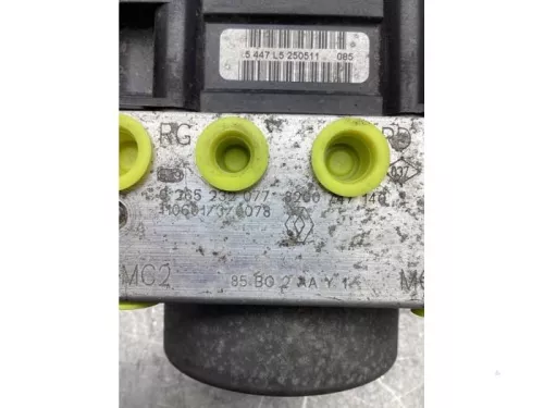ABS Pomp-7870181 (18393399)