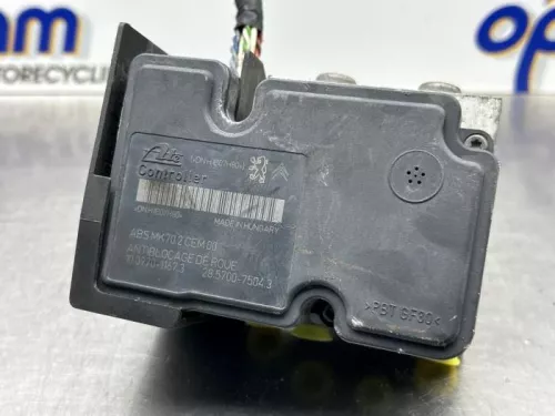 ABS Pomp-8151114 (22447171)