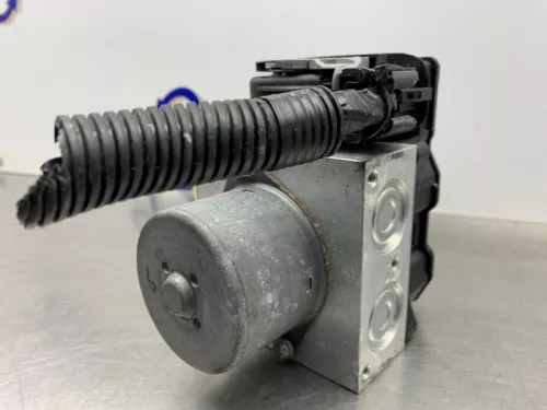 ABS Pomp-8180251