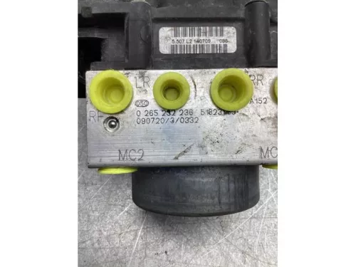 ABS Pomp-7921381 (17874619)