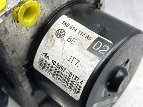 ABS Pomp-8252843 (21641293)