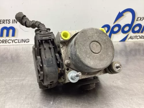 ABS Pomp-7850538 (18744516)