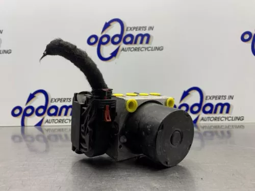 ABS Pomp-8274417