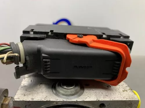 ABS Pomp-8264995 (21779792)
