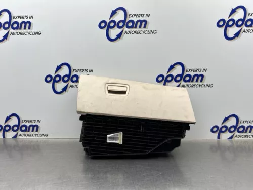 Dashboardkastje-8176358