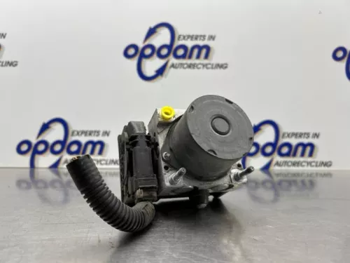 ABS Pomp-8293819